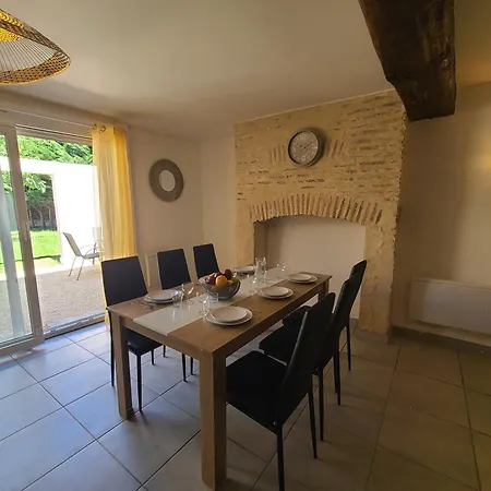 Maison 6 Personnes, Piscine Privee, Jardin * Moulins (Allier)